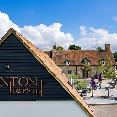 The Dinton Hermit Kültér fotó